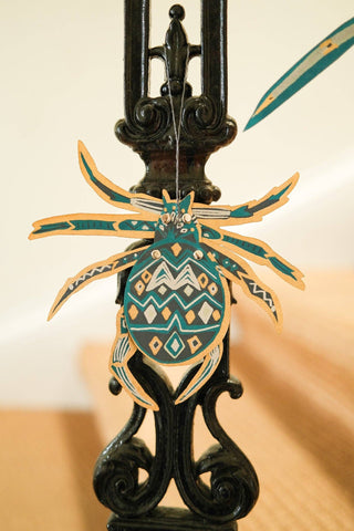 HANGING SPIDER PAPER ORNAMENTS