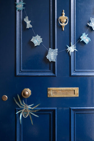 HANGING SPIDER PAPER ORNAMENTS