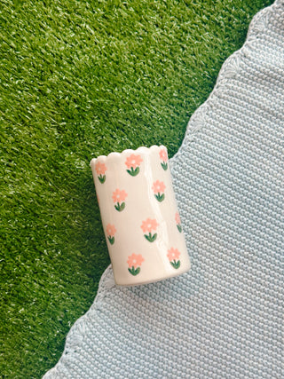 Stoneware Scallop Flower Vase