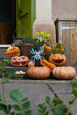 HANGING SPIDER PAPER ORNAMENTS