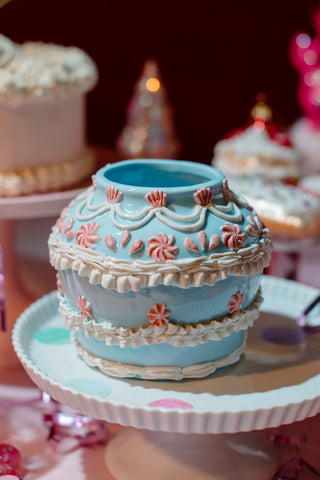 Frosted Cake Vase